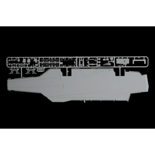 Флот Збірна модель 1:720 Авіаносець ВМС США ДЖОРДЖ Г. У. БУШ CVN-77 Italeri 5534