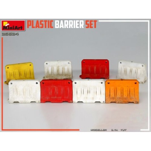 Будівлі та елементи Збірна модель 1:35 Набір пластикові бар'єри Miniart 35634