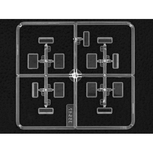 Авто-мото Збірна модель 1:35 Радянська шестиколісна армійська вантажівка з укриттям ICM 35002