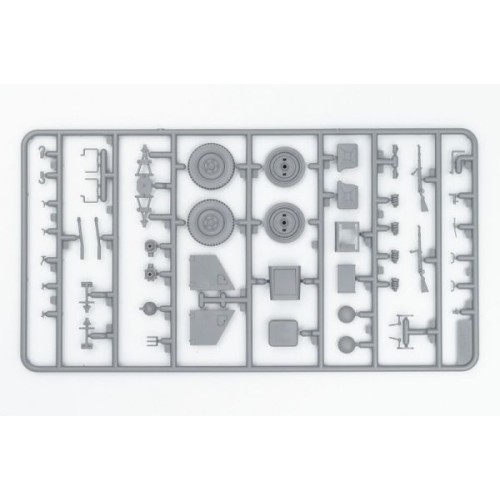 Бронетехника и артиллерия le.gl.Einheitz-Pkw Kfz.1 с тентом, Германский легкий внедорожный автомобиль ІІ МВ 1:35