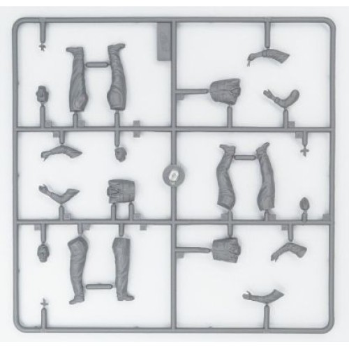 Фигуры и миниатюры Сборная модель 1:32 Фигуры Британский наземный персонал Второй мировой войны (1939-1945) ICM 32107