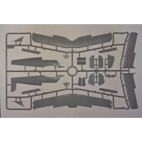 Сборная модель самолета Сборная модель 1:32 Японский учебный самолет Ki-86a:K9W1 "Cypress" ICM 32032 1:32