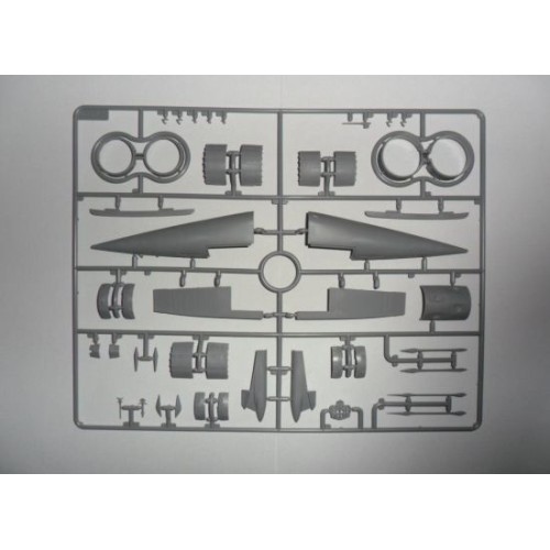 Збірна модель літака Збірна модель 1:48 Радянського літака-розвідника МіГ-25 ICM48904 1:48