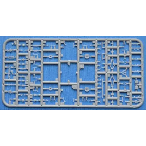 Бронетехника и артиллерия Боевая машина огневой поддержки LAV-150 с 20-мм автоматической и 90мм гладкоствольной пушкой 1:72