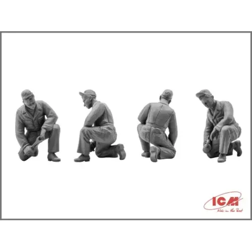 Сборная модель самолета Сборная модель 1:48 американский истребитель Мустанг Р-51 В с пилотами и техниками ICM 48125 1:48