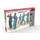 Фігури та мініатюри Збірна модель 1:35 Фігури німецький танковий екіпаж за роботою. спеціальне видання Miniart 35285