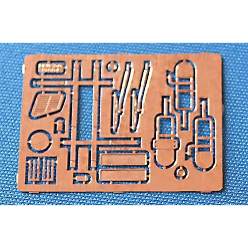 Авто-мото Збірна модель 1:72 Машина швидкої допомоги Unimog U1300L 4x4 ACE 72451