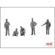 Фігури та мініатюри Збірна модель 1:48 Фігури Пілоти та наземний персонал ВПС США (1941-1945) ICM 48083