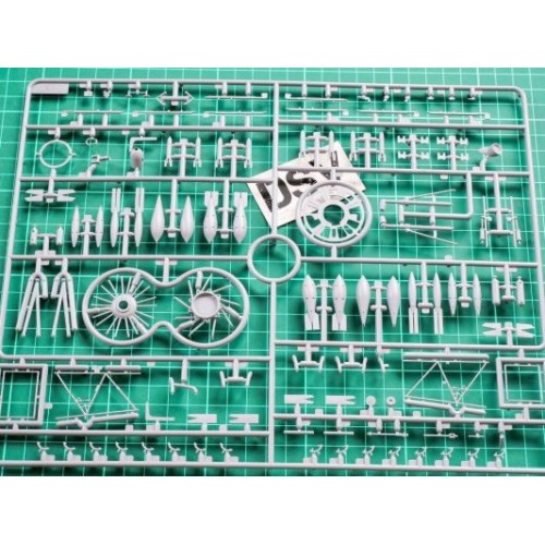 Збірна модель літака Збірна модель 1:32 Радянський винищувач Полікарпов I-153 "Чайка",(зимовий варіант) ICM32011 1:32