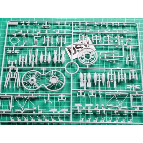 Сборная модель самолета Сборная модель 1:32 Советский истребитель Поликарпов I-153 "Чайка",(зимний вариант) ICM32011 1:32