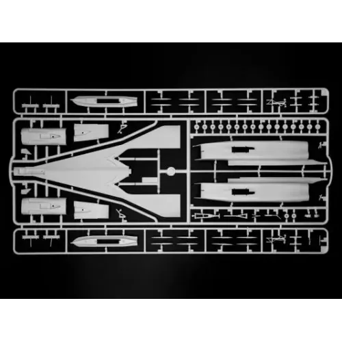 Сборная модель самолета Сборная модель 1:144 Сверхзвуковой пассажирский самолёт Ту-144 ICM 14401 1:144