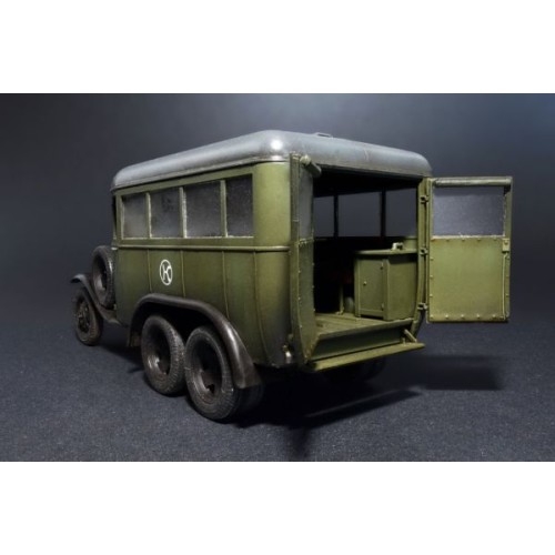 Авто-мото Штабной автобус ГАЗ-05-193 1:35