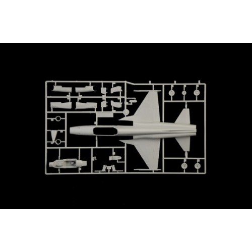 Збірна модель літака Збірна модель 1:48 Літак F-5E Тигр II Италери 2827 1:48