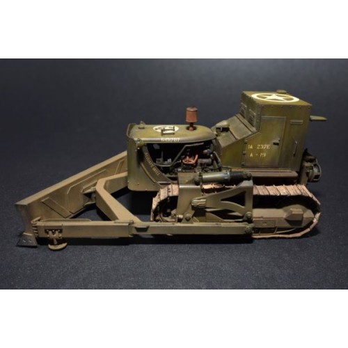 Бронетехніка та артилерія Збірна модель 1:35 Американський броньований бульдозер Miniart 35188