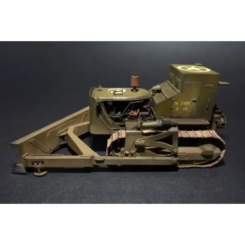 Бронетехніка та артилерія Збірна модель 1:35 Американський броньований бульдозер Miniart 35188