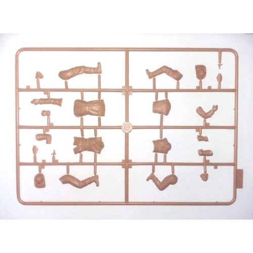 Авто-мото Сборная модель 1:24 Пожарный автомобиль с экипажем T 1914 ICM 24017