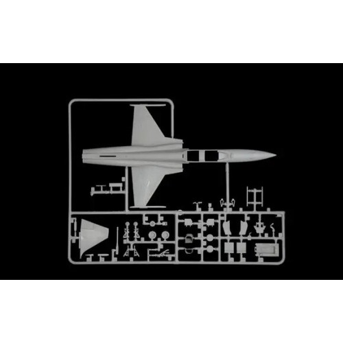 Збірна модель літака Збірна модель 1:72 Літак F-5F Тигр II Італері 1382 1:72