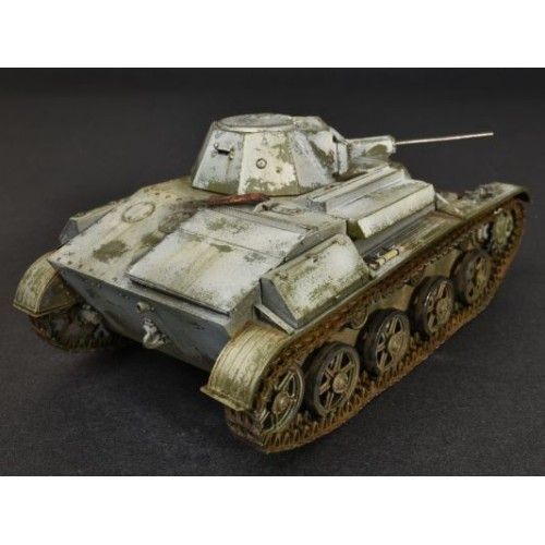 Бронетехника и артиллерия Легкий танк Т-60 завода №37, ранних выпусков с интерьером 1:35