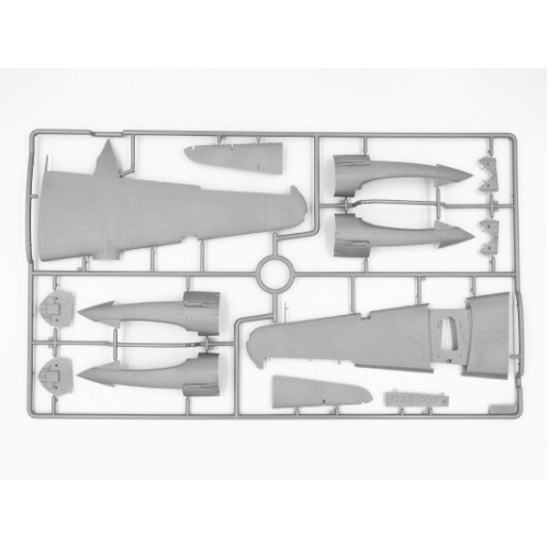 Сборная модель самолета Сборная модель 1:48 Американский бомбардировщик B-26F Marauder ICM 48325 1:48