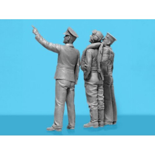 Фігури та мініатюри Збірна модель 1:32 Фігури пілоти британської морської авіації 2СВ ICM 32118