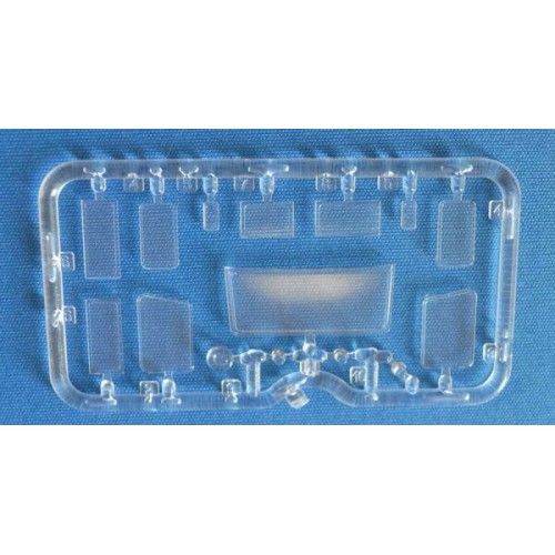 Авто-мото Збірна модель 1:72 Машина швидкої допомоги Unimog U1300L 4x4 ACE 72451