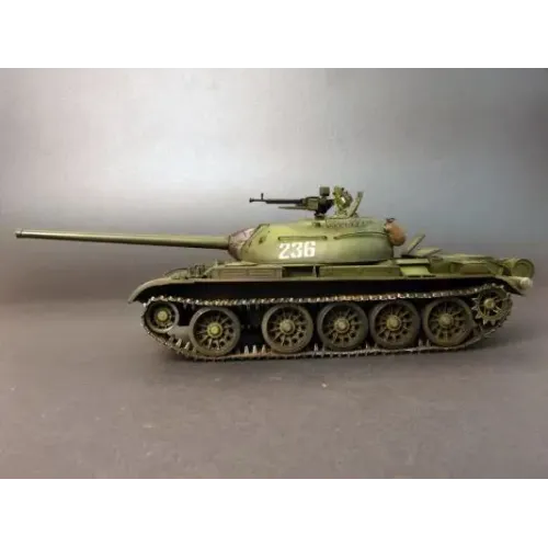 Бронетехника и артиллерия Средний танк T-54-3, 1951 г. 1:35