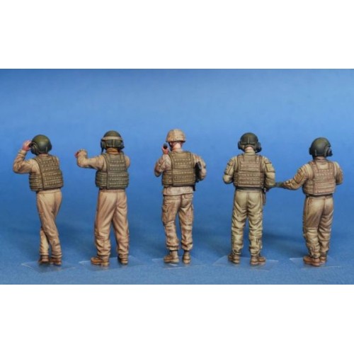 Фигуры и миниатюры Сборная модель 1:35 Фигуры экипаж танка USMC Миниарт 37008