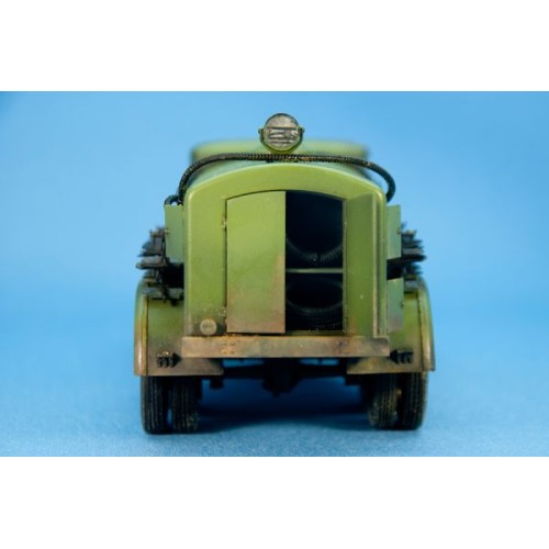 Авто-мото Збірна модель 1:35 Паливозаправник БЗ-38 зр. 1939 р. MiniArt 35158