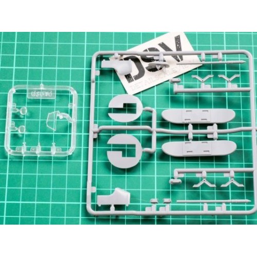 Збірна модель літака Збірна модель 1:32 Радянський винищувач Полікарпов I-153 "Чайка",(зимовий варіант) ICM32011 1:32