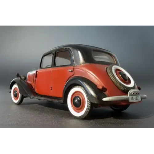 Авто-мото Збірна модель 1:35 Німецький автомобіль типу 170V Седан 4 двері MiniArt 38008