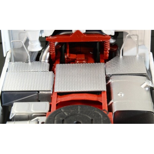 Авто-мото Збірна модель 1:24 вантажний автомобіль : тягач IVECO Turbostar 190.48 Special Italeri 3926