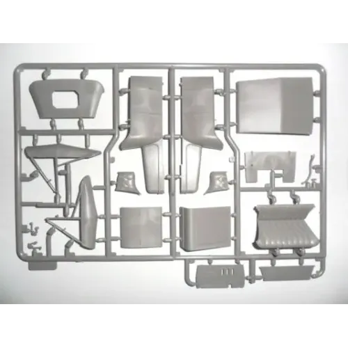 Авто-мото Сборная модель 1:24 Пожарный автомобиль с экипажем T 1914 ICM 24017