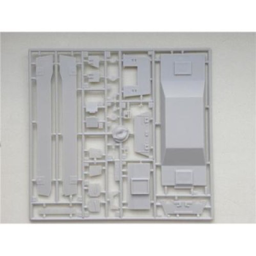 Вагони та поїзди Танкоперевізна платформа з танком Pz. Kpfw38 (т)