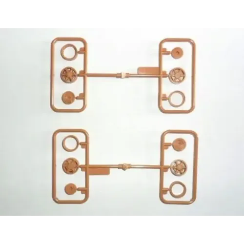 Авто-мото Збірна модель 1:35 Німецький санітарний автомобіль Lastkraftwagen 3.5 t AHN з укриттям ICM 35417