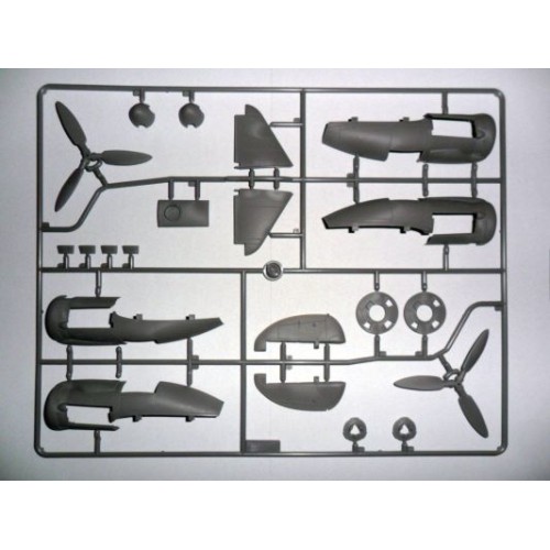 Сборная модель самолета Немецкий бомбардировщик Ju 88A-14 1:48