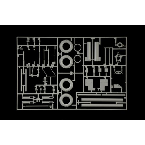 Бронетехніка та артилерія Збірна модель 1:35 155-мм гаубиця М1 з розрахунком Italeri 6581