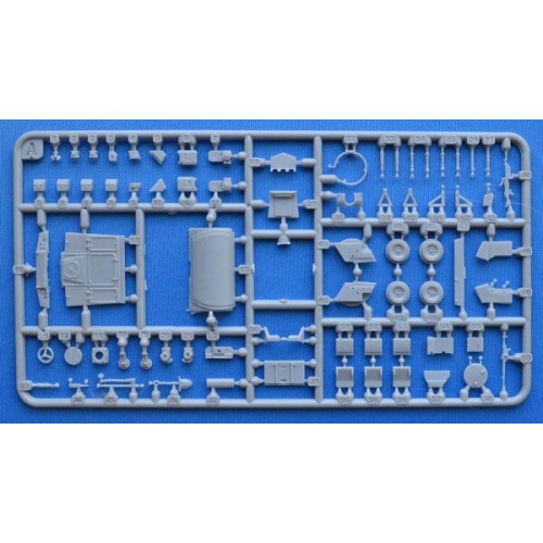 Бронетехника и артиллерия Французский бронеавтомобиль VBL с пулеметом