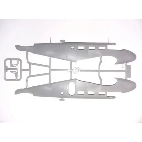 Збірна модель літака C18S, американський пасажирський літак 1:48