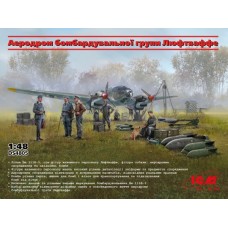 Сборная модель 1:48 Набор Аэродром бомбардировочной группы Люфтваффе ICMDS 4805