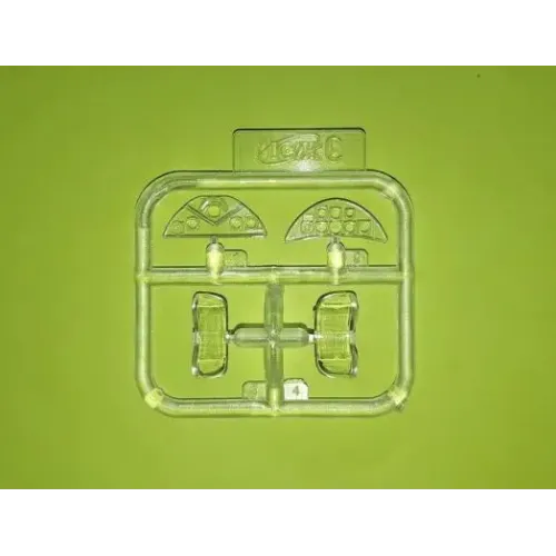 Сборная модель самолета Сборная модель 1:32 Учебно-тренировочный самолет Bücker Bü 131B ICM 32031 1:32