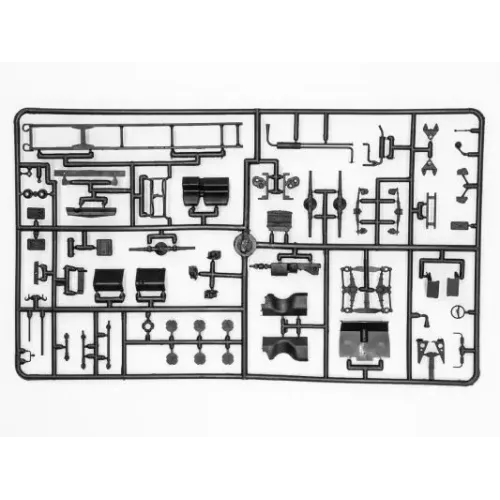 Бронетехніка та артилерія ICM72711 Вантажівка Радянської армії Урал-375Д