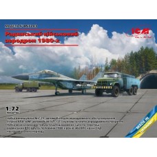 Збірна модель 1:72 Набір "Аеродром": літак МіГ-29, автомобілі АПА-50М та ЗІЛ-131 з кунгом + аеродромні плити ПАГ-14 ICM DS7203