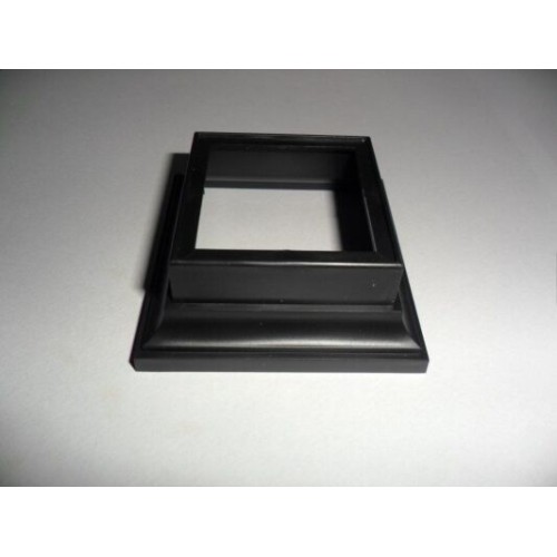 Фигуры и миниатюры Сборная модель 1:16 Фигура Офицер Республиканской гвардии Франции ICM 16004