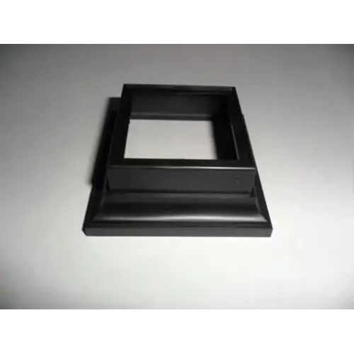 Фігури та мініатюри Збірна модель 1:16 Фігура Офіцер Республіканської гвардії Франції ICM 16004