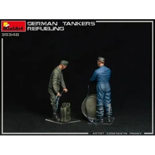 Фігури та мініатюри Збірна модель 1:35 Фігури Німецький танковий екіпаж, що заправляє паливо MiniArt 35348