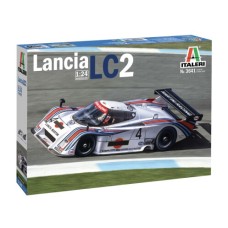 Збірна модель 1:24 Автомобіль Lancia LC2 Italeri 3641