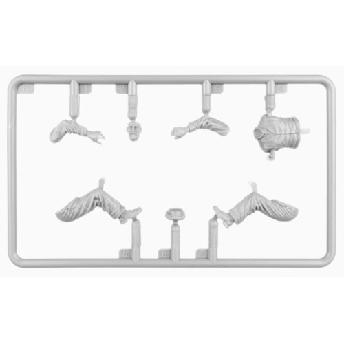 Фигуры и миниатюры Сборная модель 1:35 Фигуры гражданские водители 1930-40г. Миниарт 38050