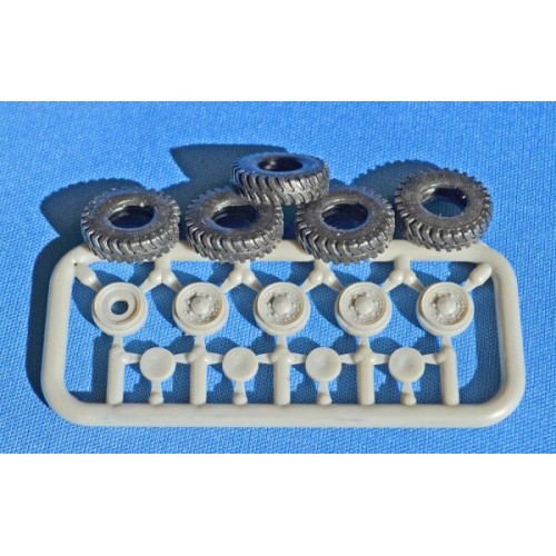 Бронетехника и артиллерия Легкий бронированный автомобиль Eland-90 (4x4)