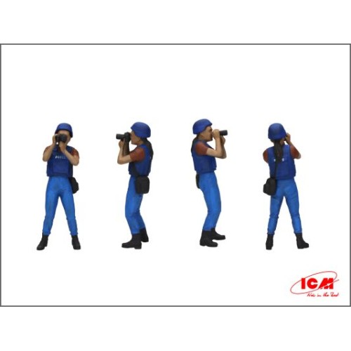 Фігури та мініатюри Збірна модель 1:35 фігури журналісти на війні ICM35751