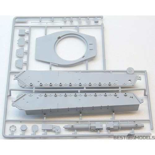 Бронетехника и артиллерия Немецкий тяжелый танк Pz.Kpfw.VI Ausf.B "Королевский Тигр" с башней Henschel, позднее производство (ICM 35363)